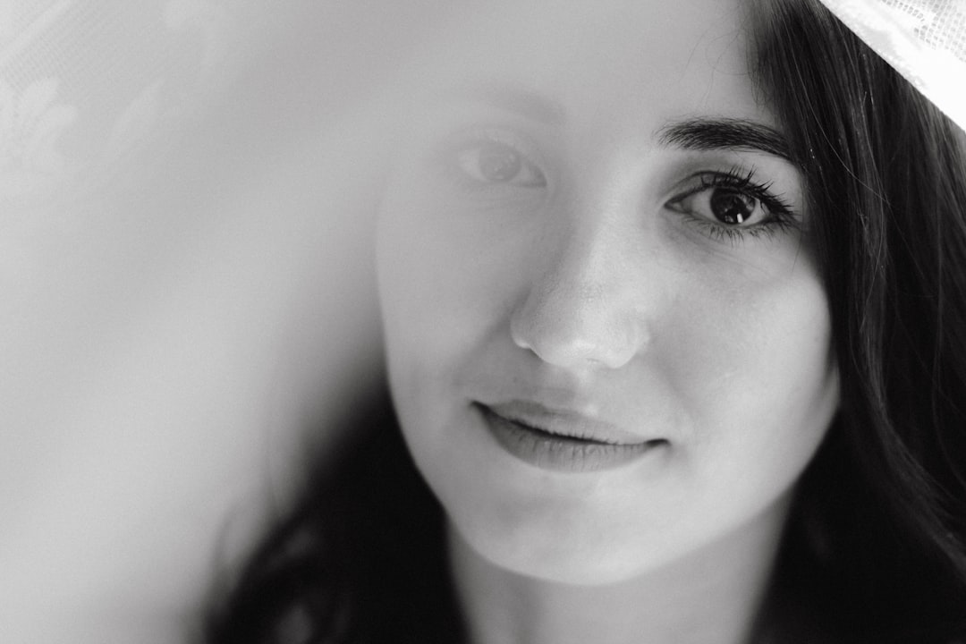 Woman with a bright white summer smile in natural light