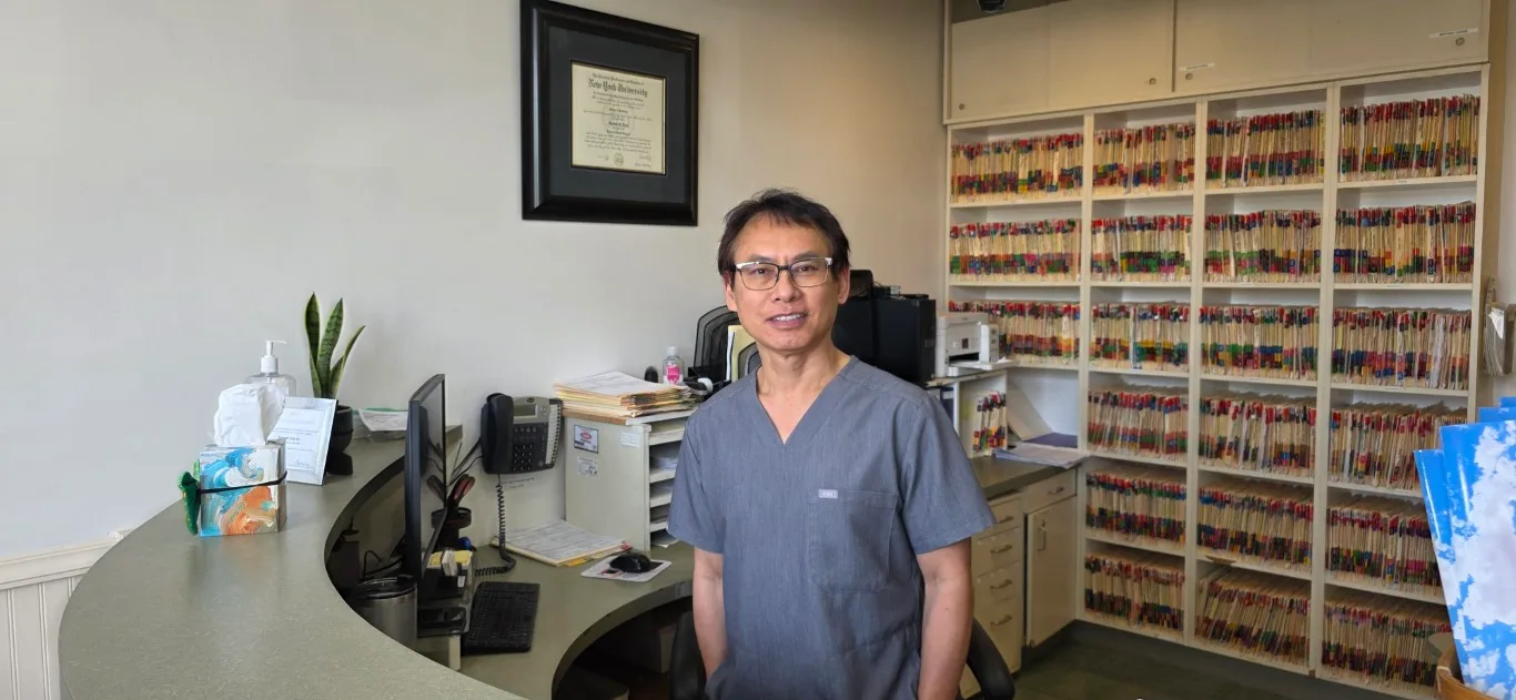 Dr. Kenneth Tran ready to help with dental emergencies at Peninsula Dentistry Huntington Beach
